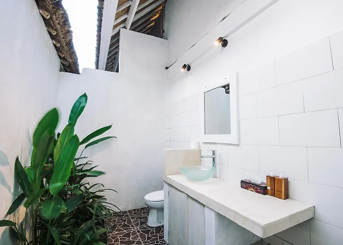 Villa Waru One
