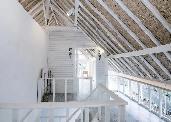 Villa Waru One